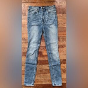 Hollister Ultra High-Rise Super Skinny Jeans